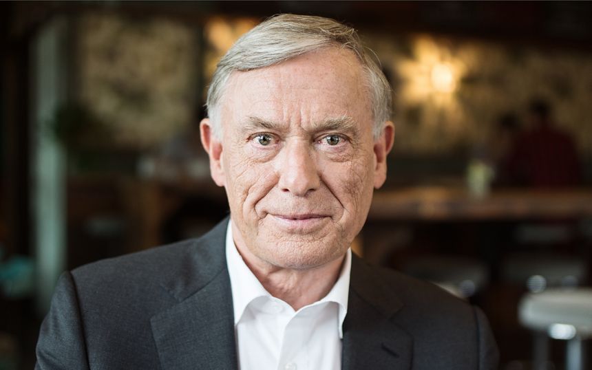 (c) Dennis Williamson